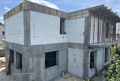 Casă cu 4 camere în Ciulnița - 1