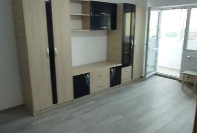 Garsonieră decomandată în Tei - 2