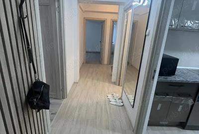 Inchiriez apartament cu trei camere,central - 8