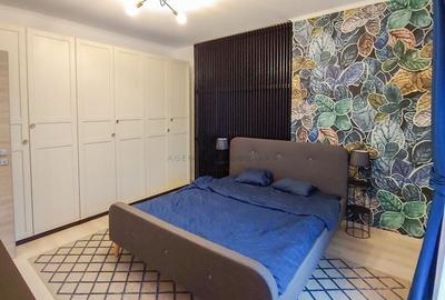 Apartament cu 3 camere semidecomandat, mobilat în Unirii