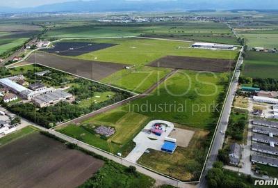 Teren industrial de vanzare intravilan, PUZ, utilita?i, drum asfaltat - 2