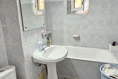 Apartament cu 3 camere decomandat în Țiglina 3