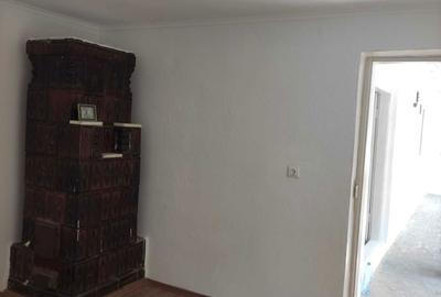 Casă cu 4 camere în Plătărești - 4