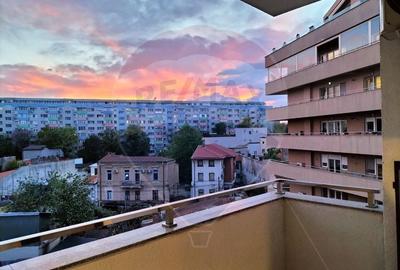 Apartament cu 2 camere semidecomandat, mobilat în P-ța Unirii - 14