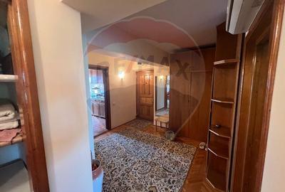 Apartament 3 camere si garaj in zona BCR - 8