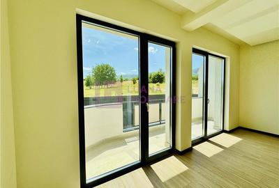 Duplex cu 6 camere cu Canalizare în Periferie - 17