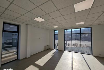 Spațiu comercial, de 417 mp, în Central - 17