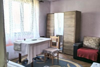 Casă cu 3 camere cu Teren 2900 Mp în Gavojdia - 1