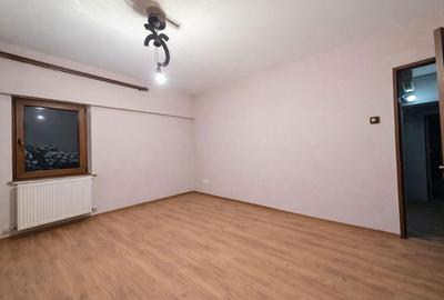 Apartament cu 4 camere decomandat în Lăpuș - 5