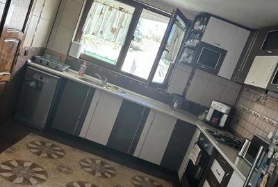 Casă cu 4 camere în Micro 17 - 4