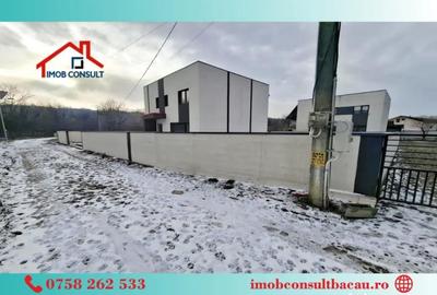 Casă cu 4 camere cu Teren 370 Mp în Periferie - 9