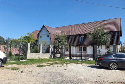 Casă cu 5 camere cu Teren 990 Mp în Sânmihaiu Român - 10