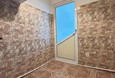 CET - Garsoniera | piata Cet | libera | etaj 3 - 12