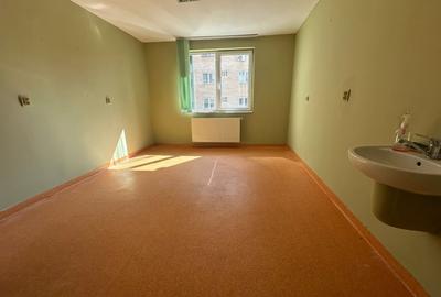 Spațiu comercial, de 78 mp, în Cugir - 1