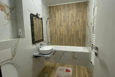 Apartament cu 2 camere decomandat în Tractorul - 4