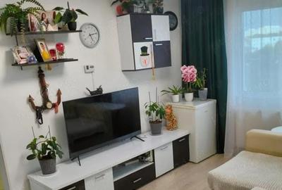 Apartament cu 2 camere decomandat în Rahova - 2