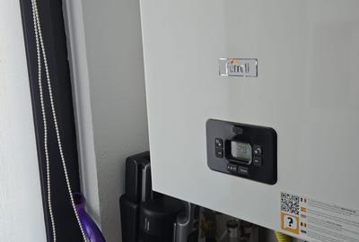 Apartament cu 3 camere semidecomandat în Central