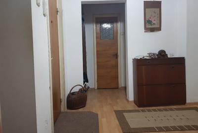 Vanzare apartament 4 camere, cu centrala, etaj 1, Trivale, loc de parcare, Profi - 3