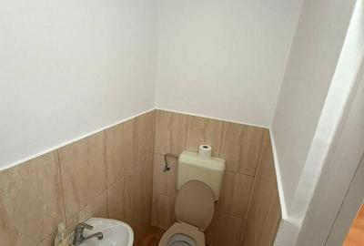 Apartament cu 3 camere, mobilat în Central - 12