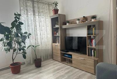 Apartament cu 2 camere decomandat în Central - 1