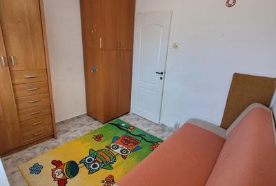 3 CAMERE DECOMANDAT- ETAJ 3- CENTRALA GAZE -BLOC 1981- LOC PARCARE - 11