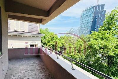 Apartament cu 3 camere decomandat în Aviatorilor