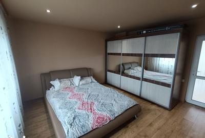 Casă cu 3 camere cu Teren 1760 Mp în Meteș - 11