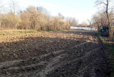 Casă cu 3 camere cu Teren 2049 Mp în Central