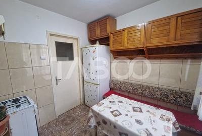 Apartament 2 camere etaj intermediar 1 langa scola in cartier Terezian - 7