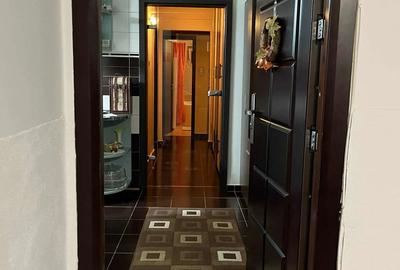 Vand apartament 3 camere decomandat pe Calea Aradului - 2