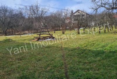 Teren de 1774 mp, în Central - 2