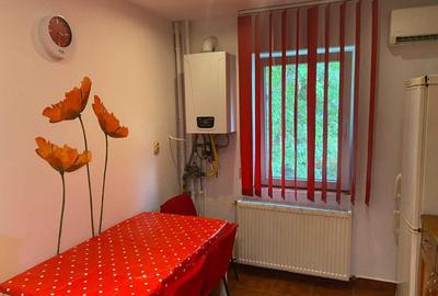Apartament cu 2 camere decomandat în Central