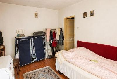 Casă cu 5 camere cu Teren 1303 Mp în Ludoș - 8