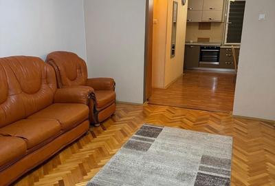 Apartament cu 3 camere decomandat în Tudor - 19