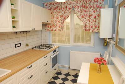 Apartament cu 2 camere semidecomandat în Central - 1