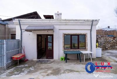 Casă cu 2 camere cu Teren 250 Mp în Central - 9