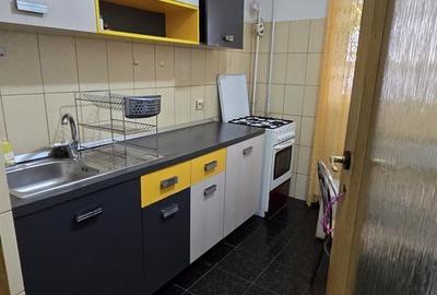 Apartament cu 3 camere decomandat în Central - 6