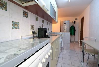 Decomandat, la cateva minute de parc si metrou - 10