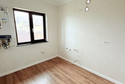 Casă cu 3 camere cu Teren 300 Mp în Central - 4