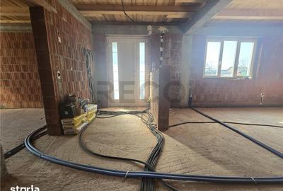 Casă cu 3 camere cu Teren 545 Mp în Girișu de Criș - 14
