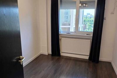 Apartament cu 4 camere decomandat în Central - 1