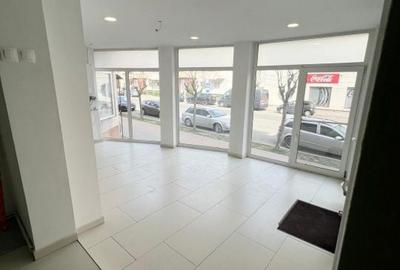 Spațiu comercial, de 70 mp, în Central - 9