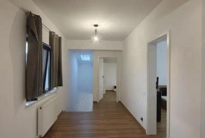 Casă cu 4 camere în Central - 1