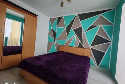 Apartament cu 2 camere semidecomandat, mobilat în Negru Vodă