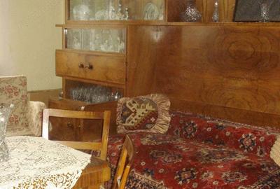 Casă cu 4 camere cu Teren 1000 Mp în Central - 1