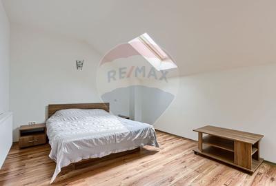 Apartament cu 3 camere decomandat, mobilat în Aradul Nou - 3