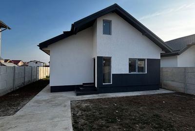 Casă cu 3 camere în Central