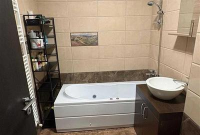Apartament cu 2 camere decomandat în Tractorul - 5