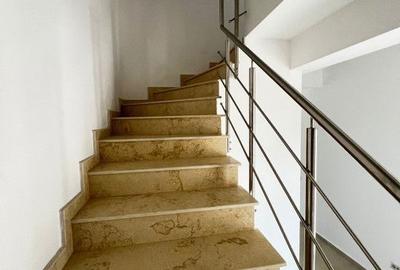 Casă cu 4 camere cu Teren 306 Mp în Central - 8
