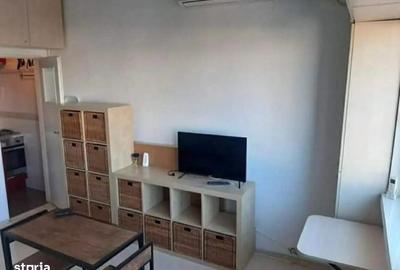 Garsonieră decomandată în Universitate - 2